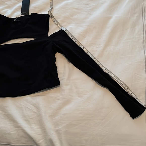 h:ours Diem Cut Out Top in Black - Picture 7 of 13